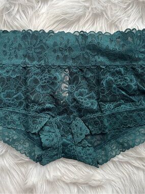 Victoria's Secret Lacie Boyshort Panty Size M